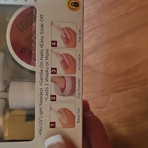 KISS Professional Salon Dip Glitter Kit•Be Glam - Picture 4 of 5